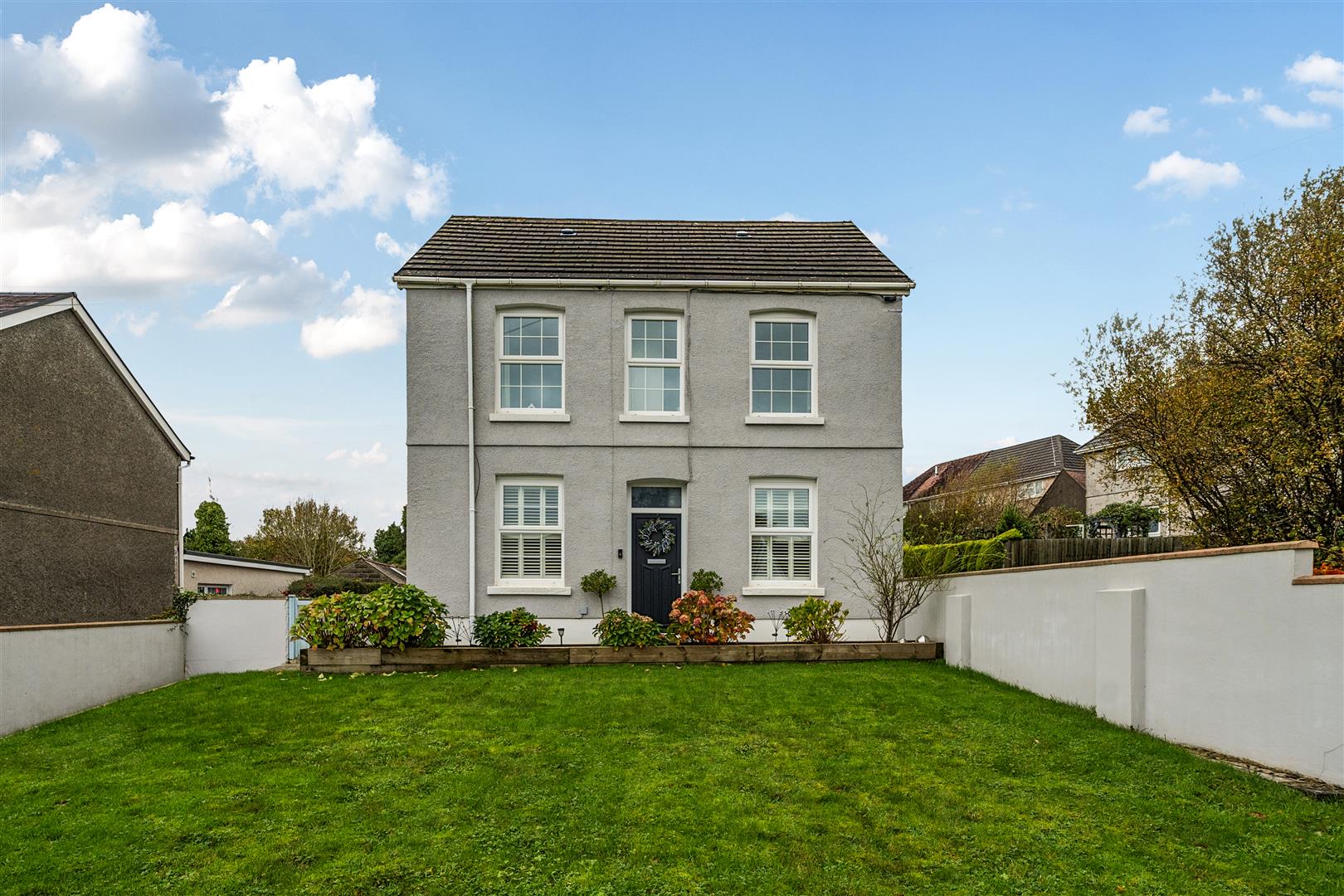 Heol Y Meinciau, Pontyates, Llanelli, SA15 5SE